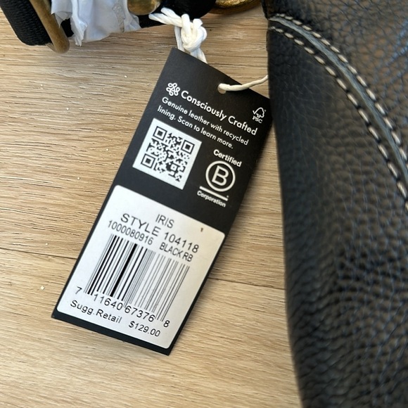 The Sak Iris Leather Crossbody Bag - Picture 7 of 11